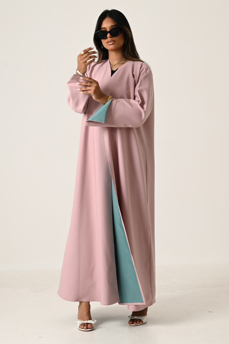 عبايه بقصه كلوش